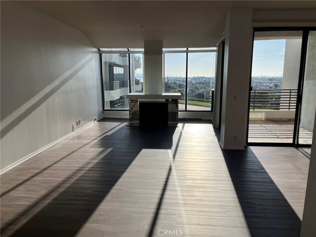 MLS #NP25270095 image #9