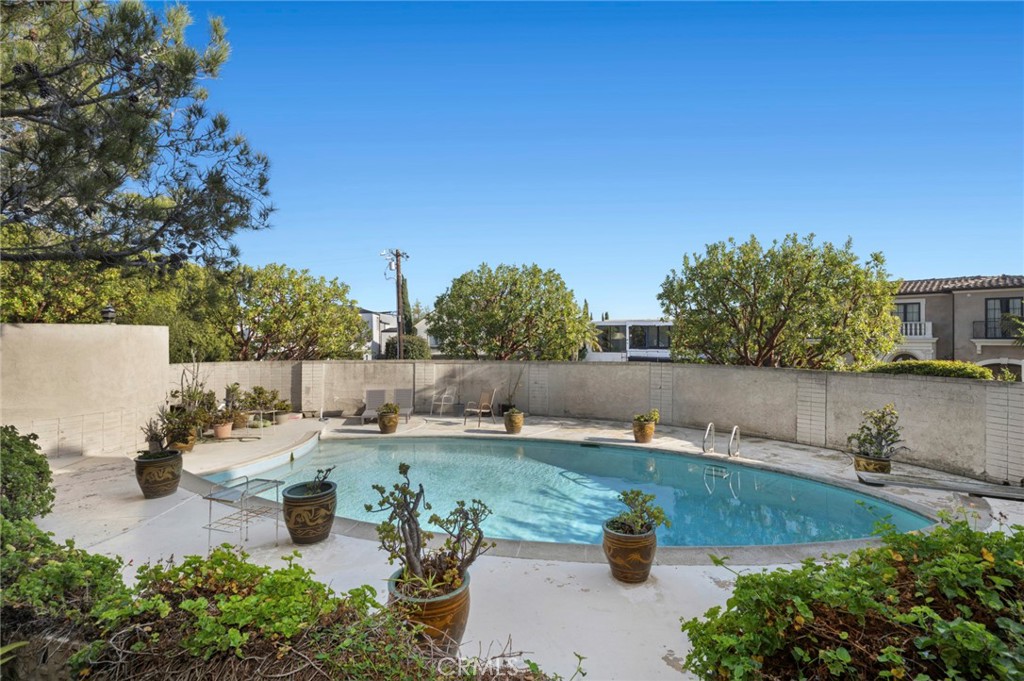 MLS #NP25271243 image #5