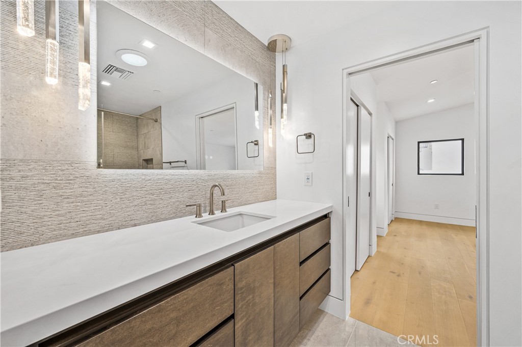 MLS #NP25271648 image #12