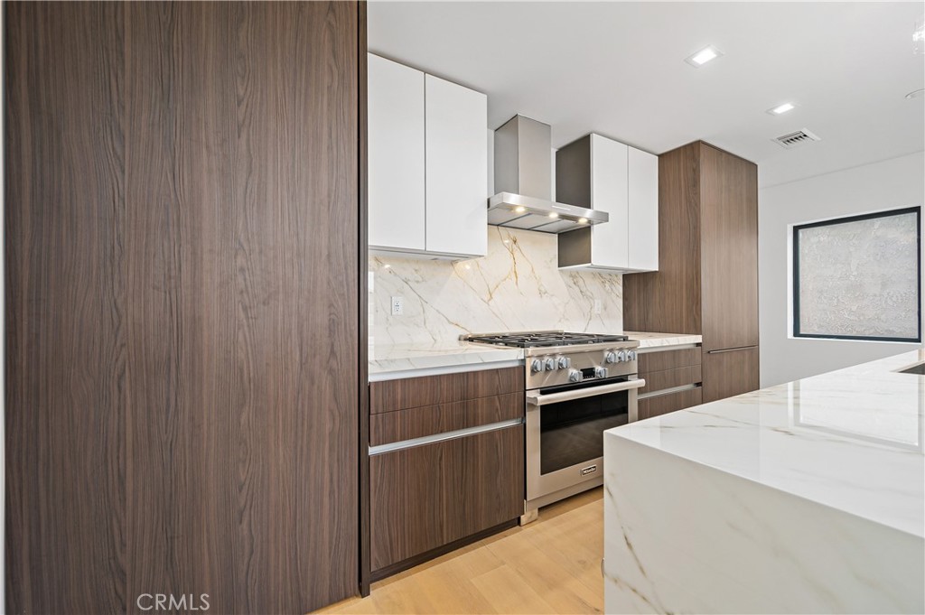 MLS #NP25271648 image #8