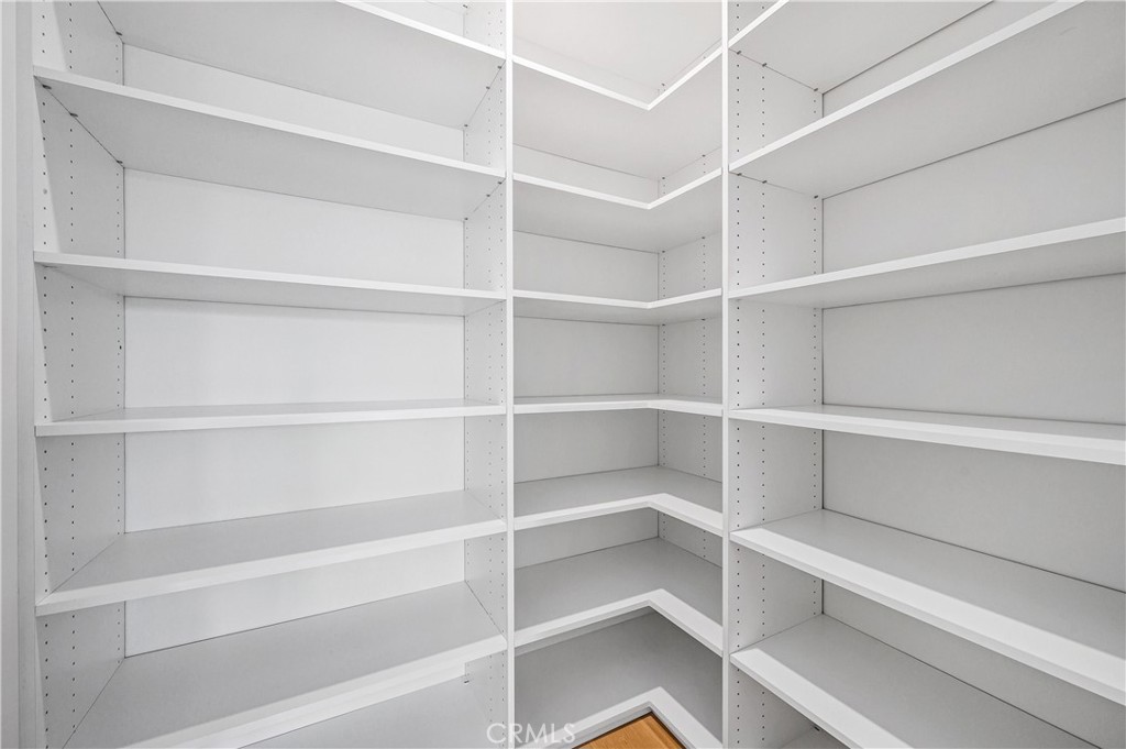 MLS #NP25271648 image #9