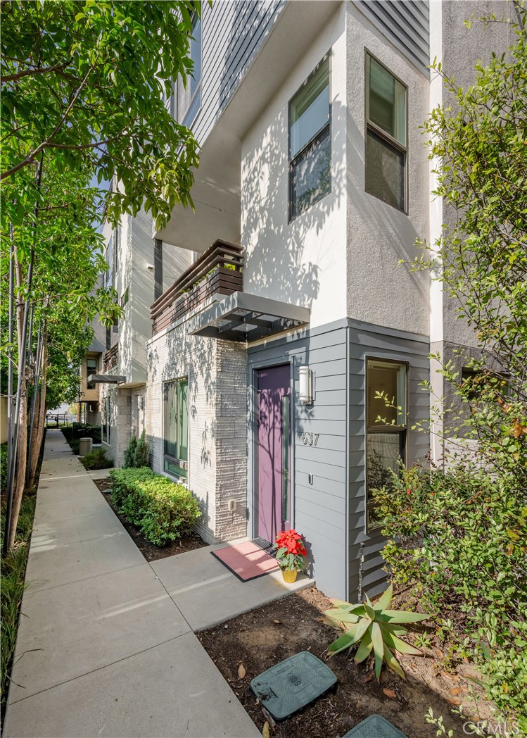 MLS #NP25272565 image #1