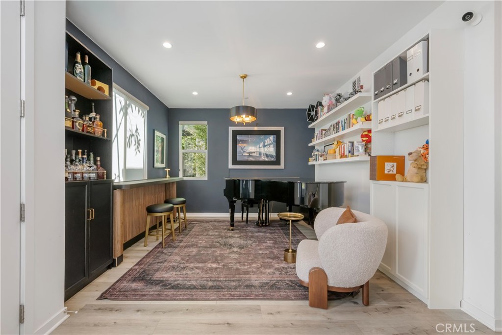 MLS #NP25272565 image #3