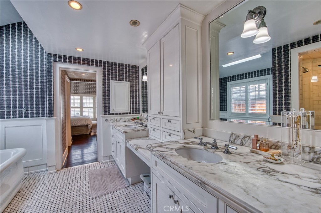 MLS #NP25272674 image #13