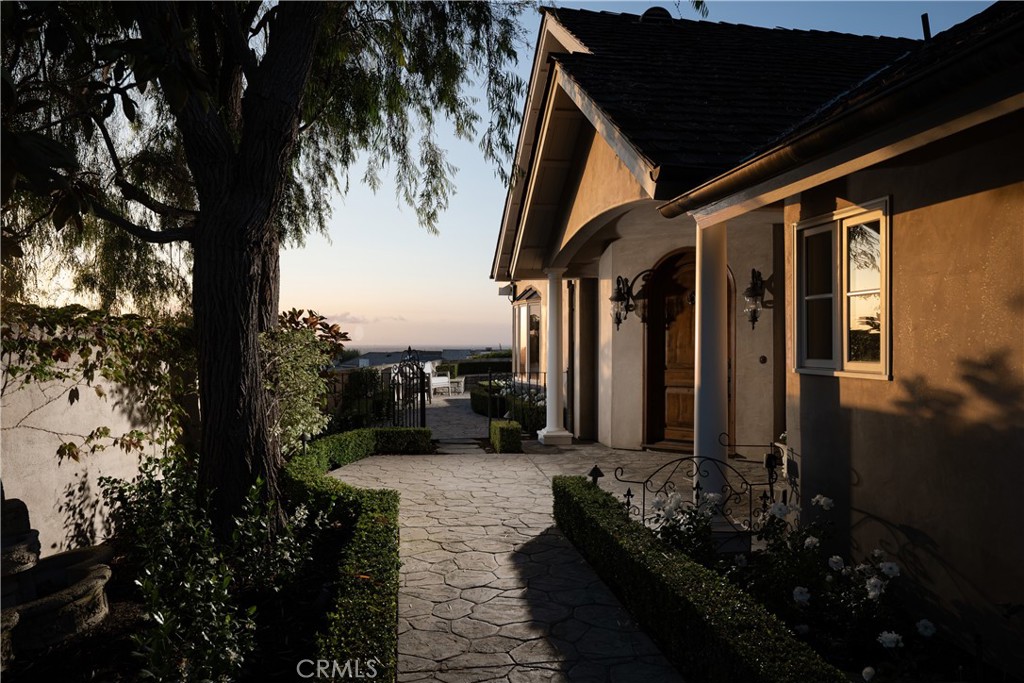 MLS #NP25273183 image #1