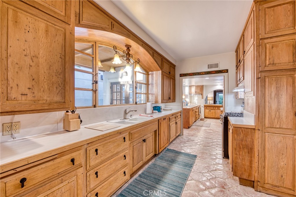 MLS #NP25273430 image #19