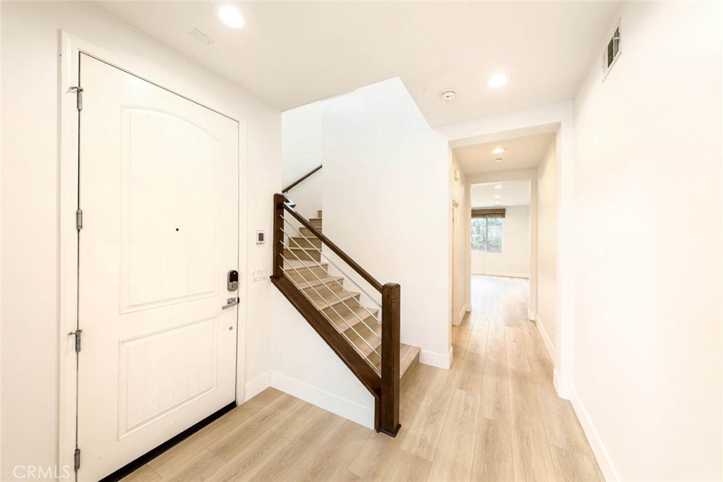 MLS #NP25273434 image #8