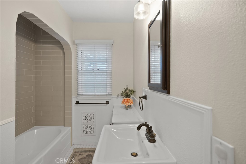 MLS #NP25273839 image #27