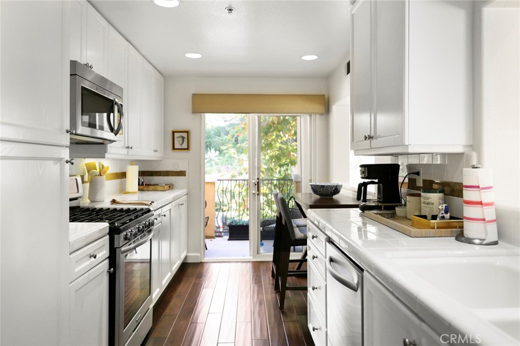 MLS #NP25275551 image #10