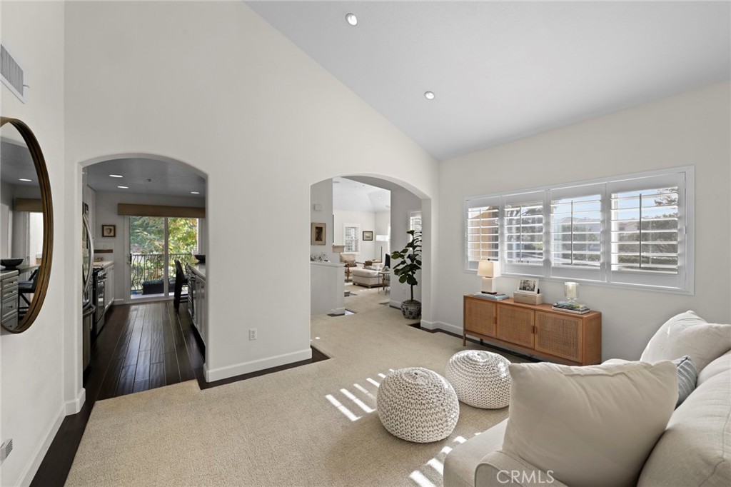 MLS #NP25275551 image #8