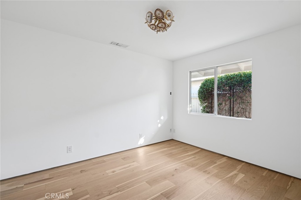 MLS #NP25276858 image #19