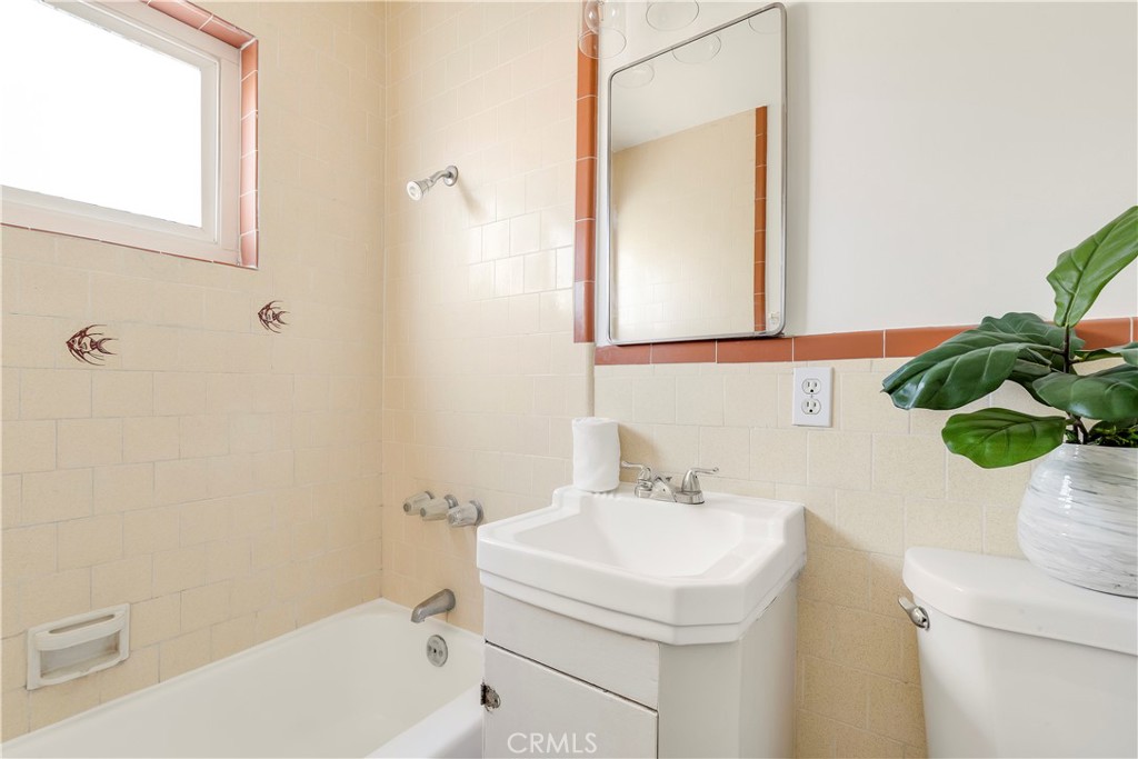 MLS #NP25278498 image #24