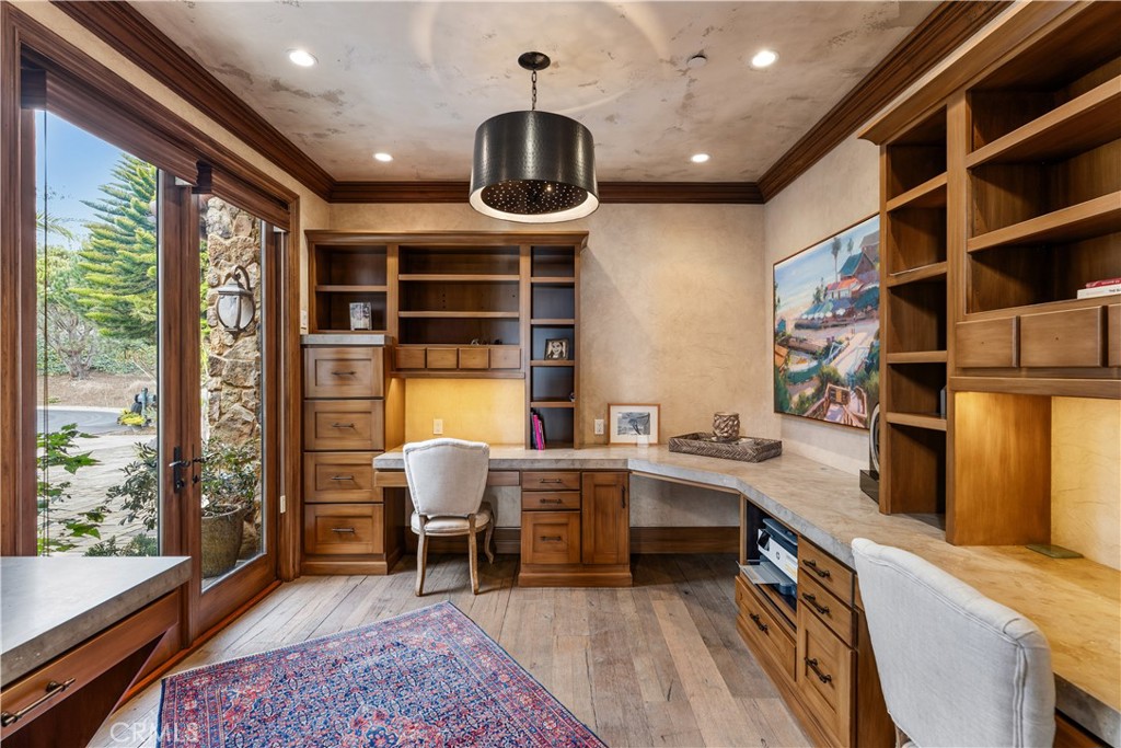 MLS #NP25278615 image #5