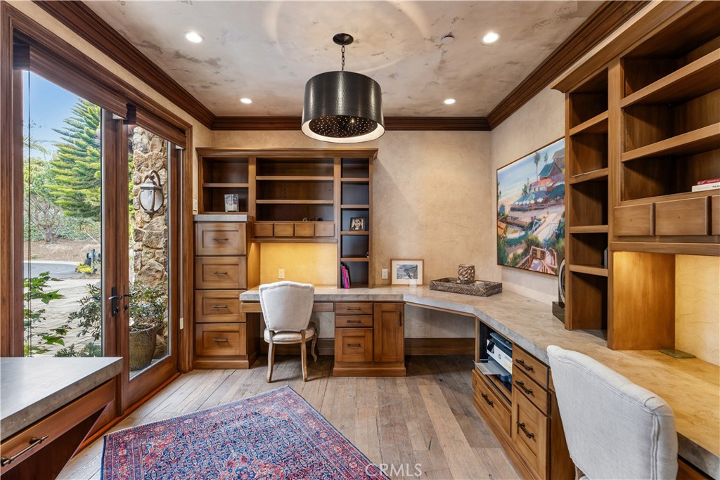 MLS #NP25278615 image #6