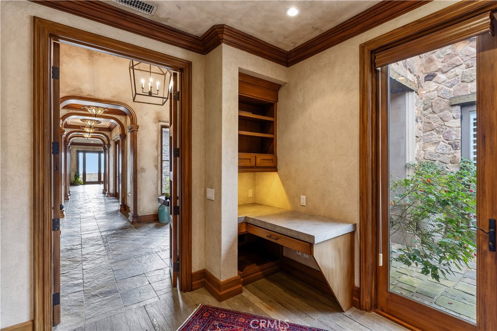 MLS #NP25278615 image #7