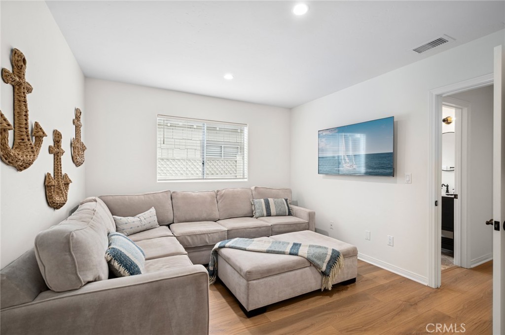 MLS #NP25279055 image #9