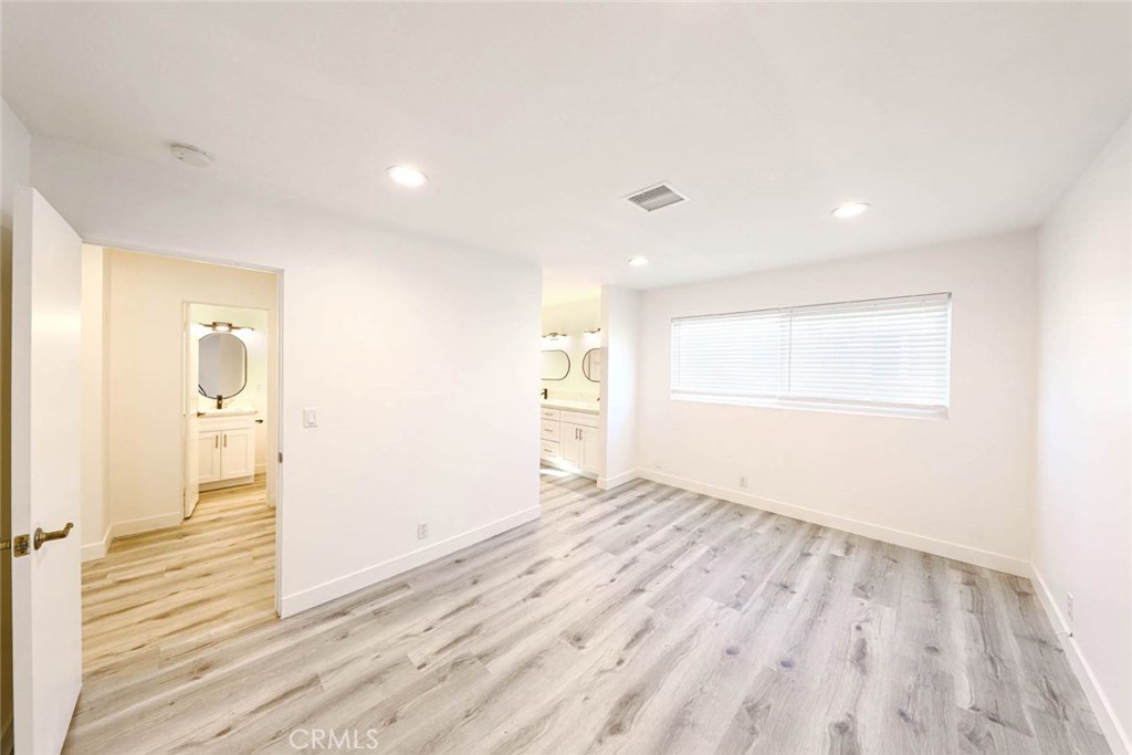 MLS #NP25280111 image #28