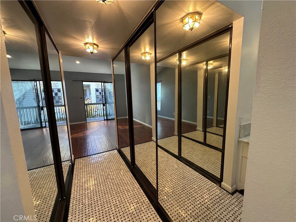 MLS #NP25282302 image #5