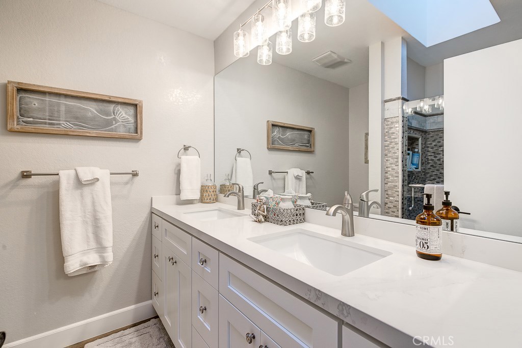 MLS #OC20032840 image #17