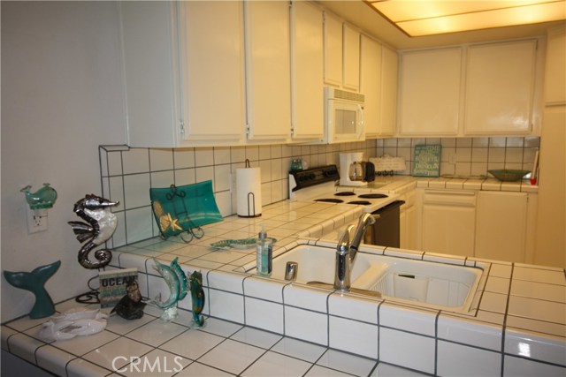 MLS #OC20252886 image #9