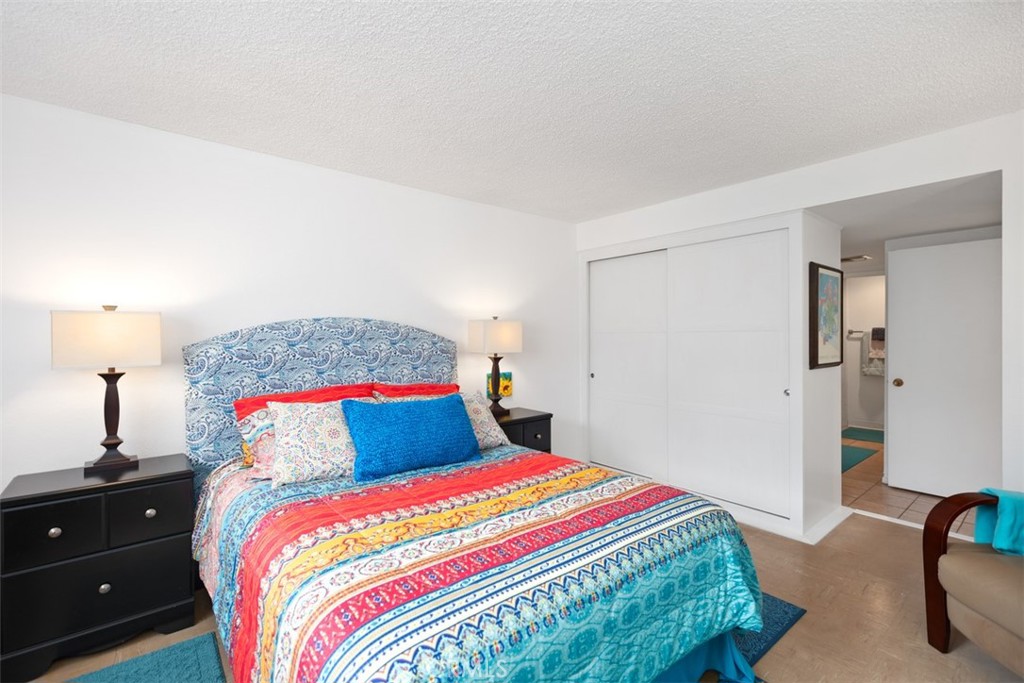 MLS #OC21141425 image #24