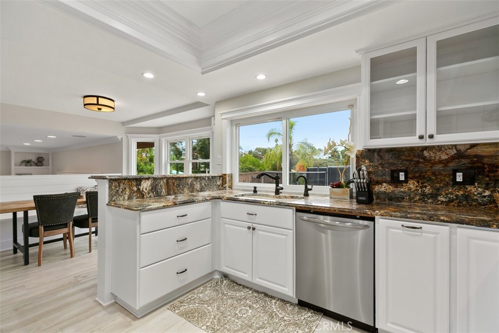 MLS #OC21264792 image #13