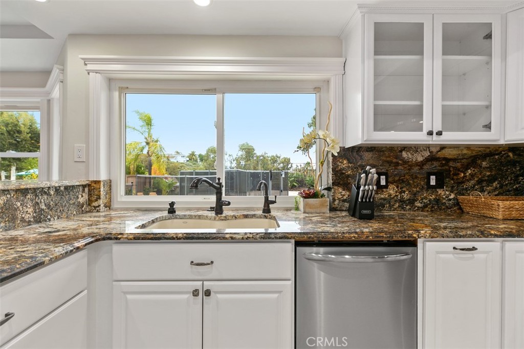 MLS #OC21264792 image #14