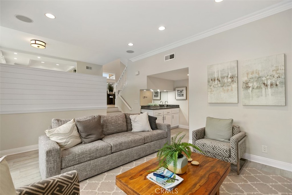 MLS #OC21264792 image #17