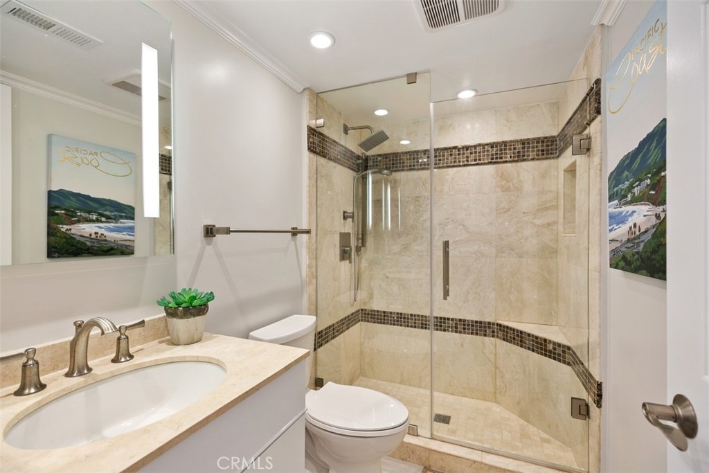 MLS #OC21264792 image #24