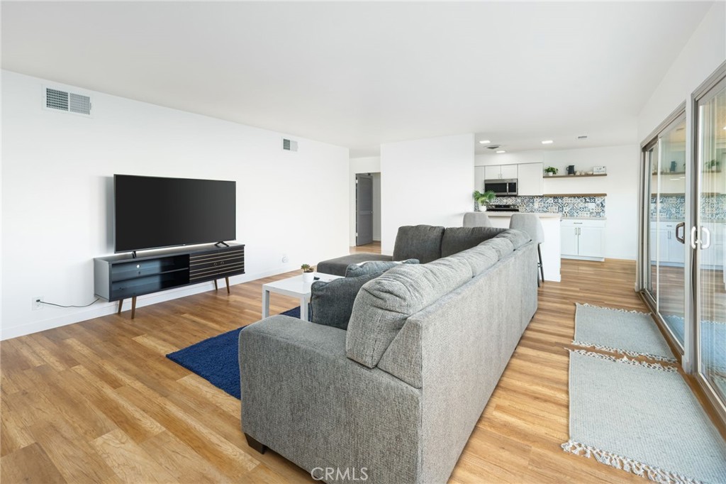 MLS #OC22136394 image #13