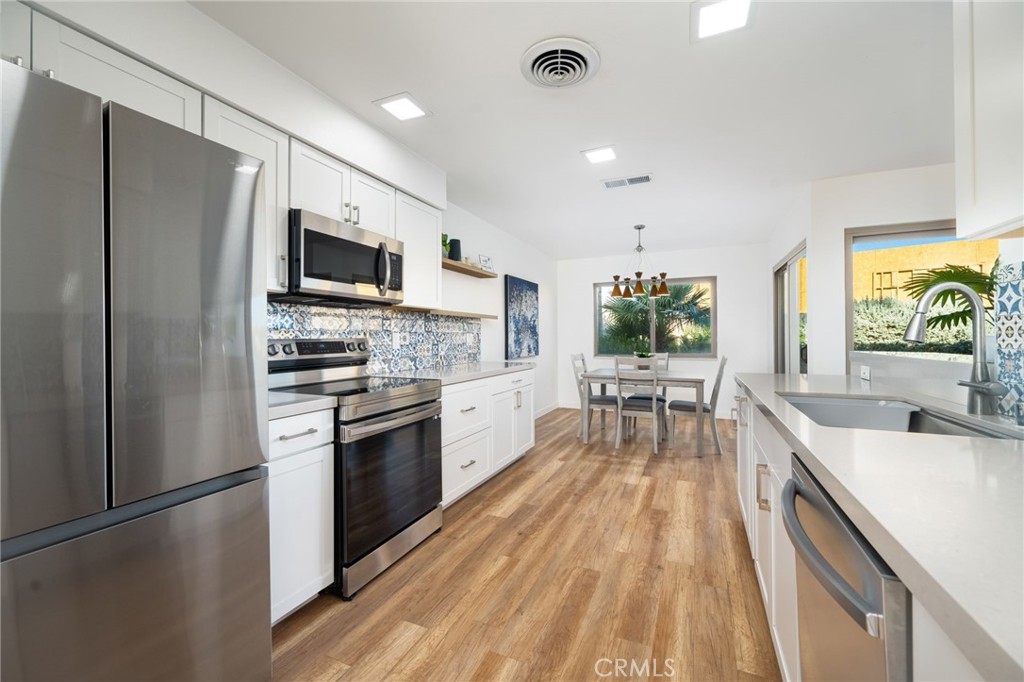 MLS #OC22136394 image #23