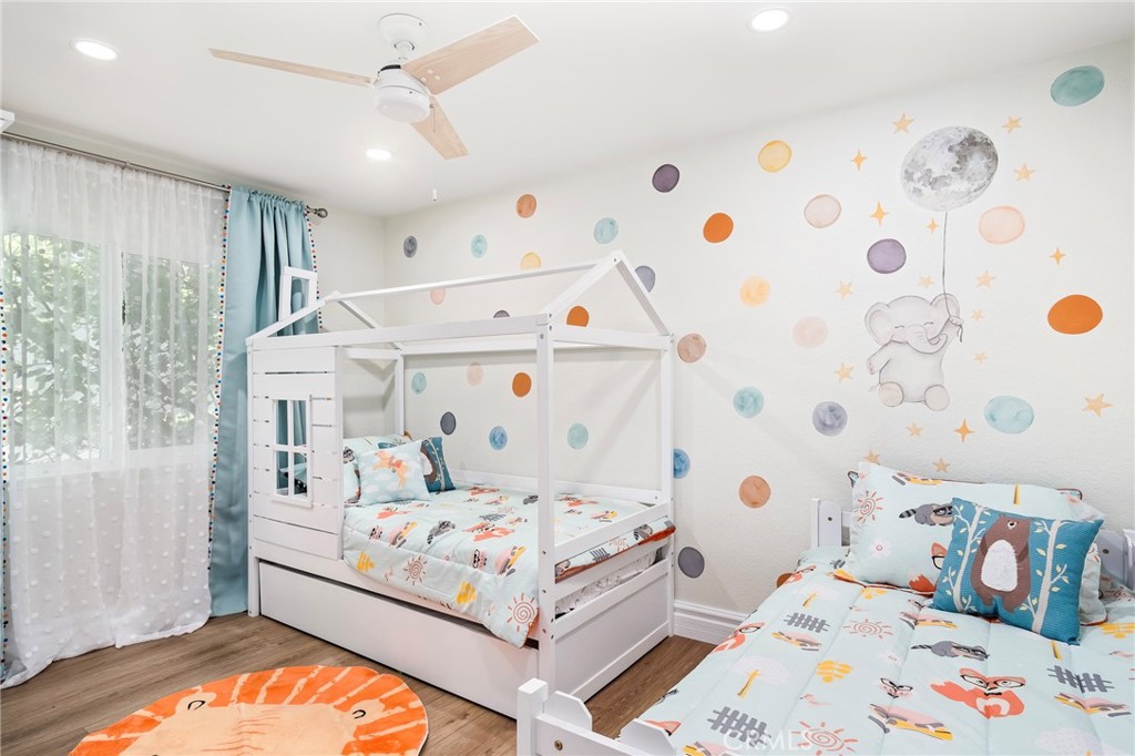 MLS #OC23001463 image #11