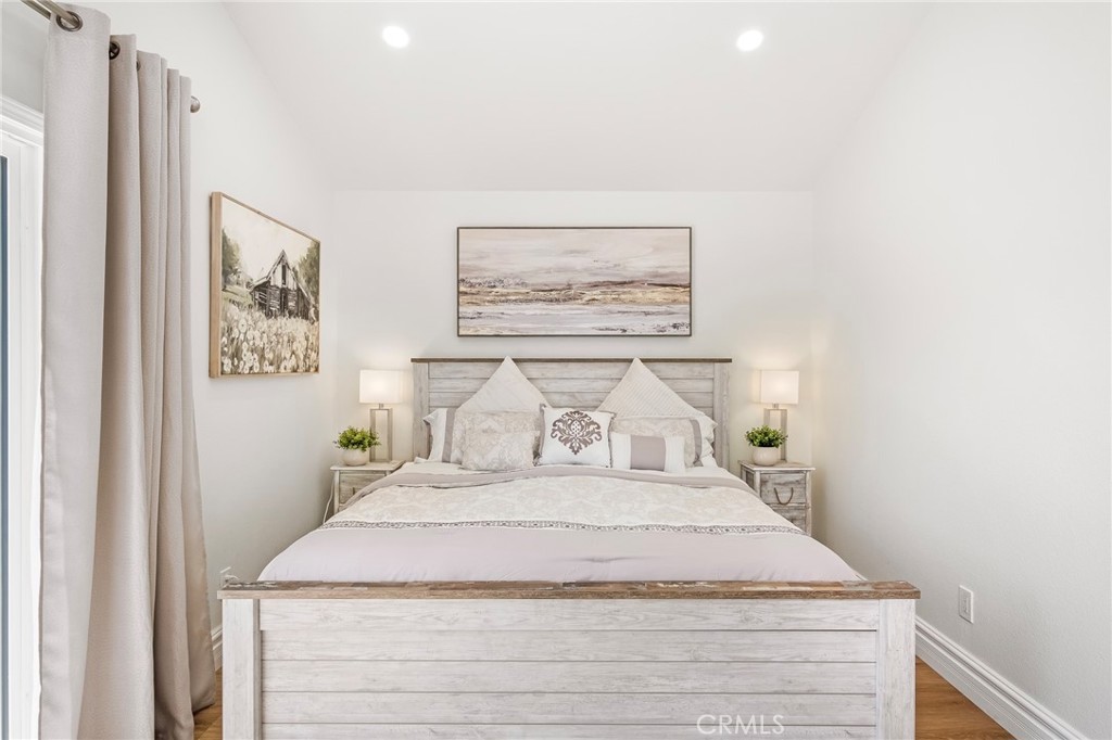 MLS #OC23001463 image #13