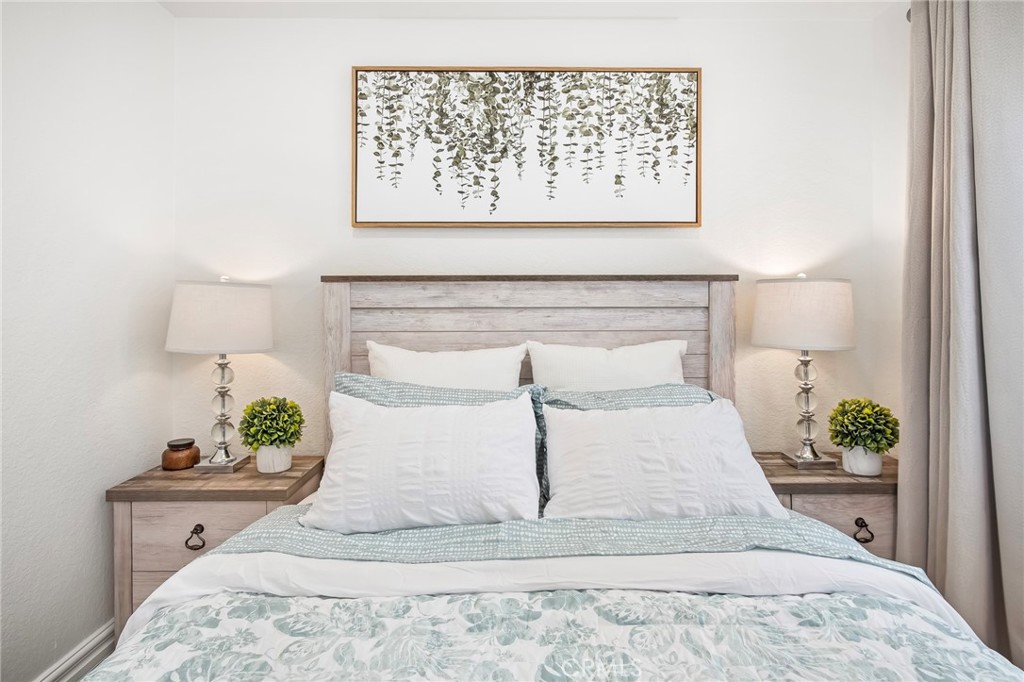 MLS #OC23001463 image #16