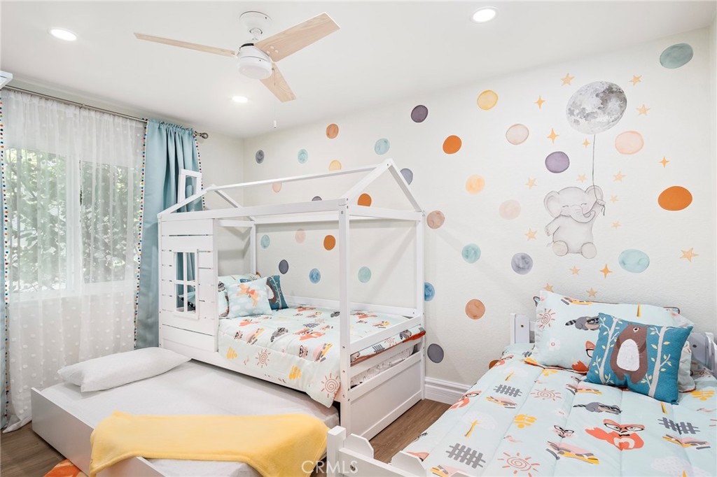 MLS #OC23001463 image #21