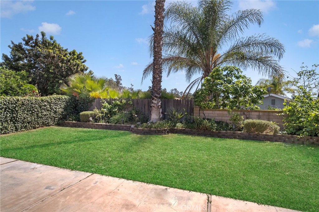 MLS #OC23001463 image #22