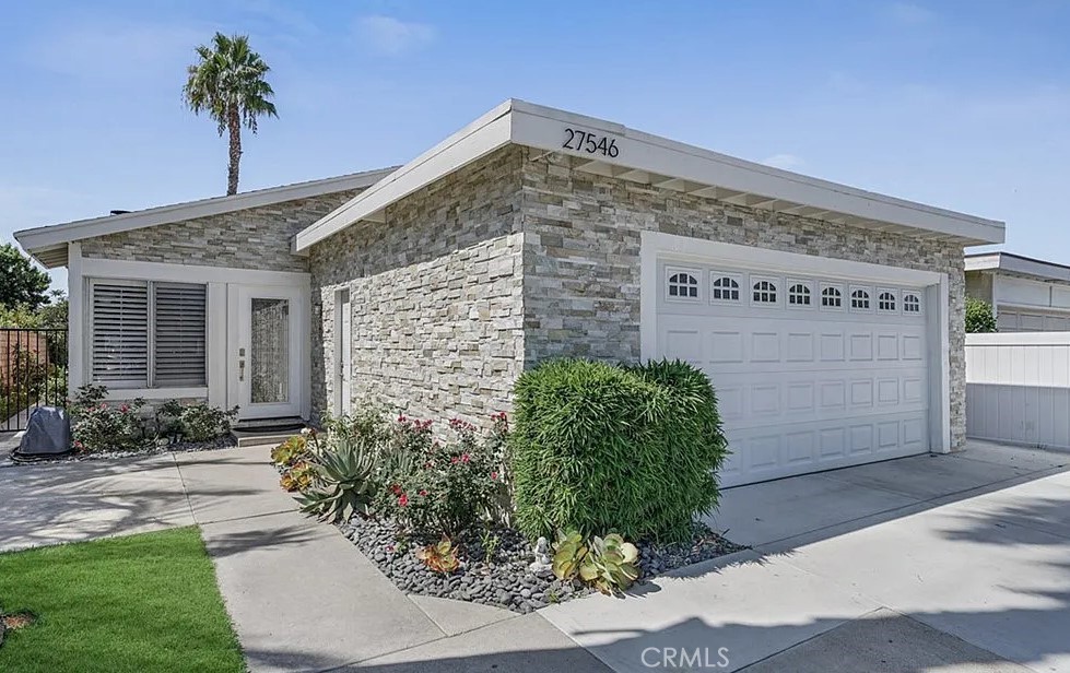 MLS #OC23001463 image #23