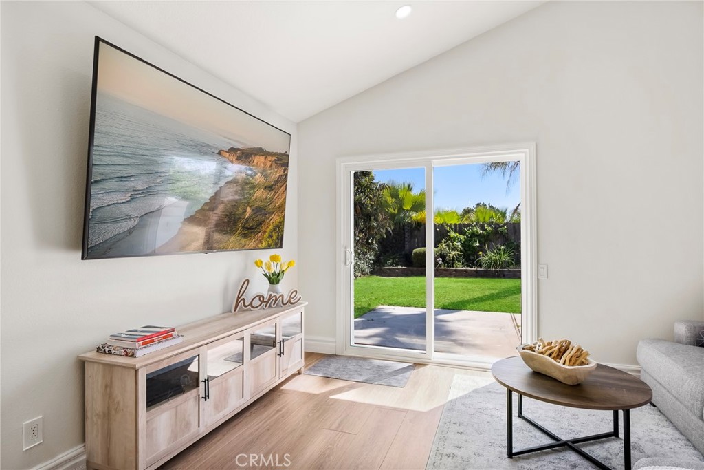 MLS #OC23001463 image #8