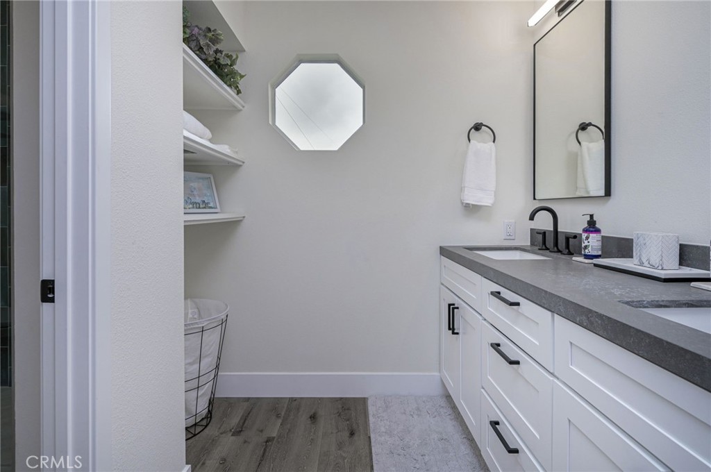 MLS #OC23090798 image #17