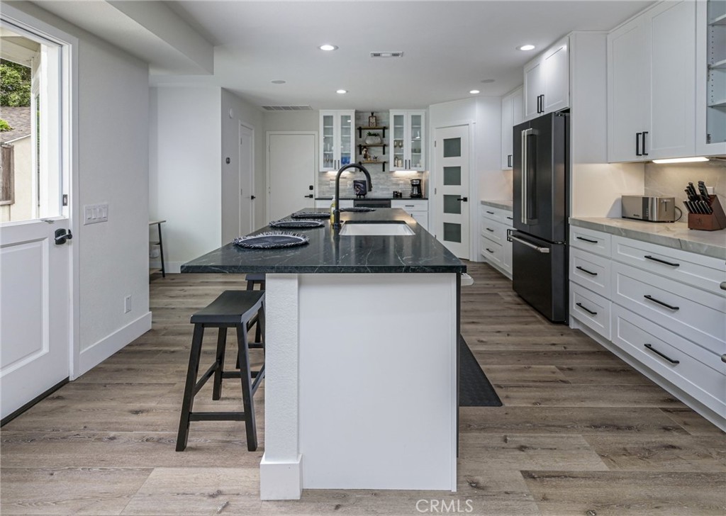 MLS #OC23090798 image #4