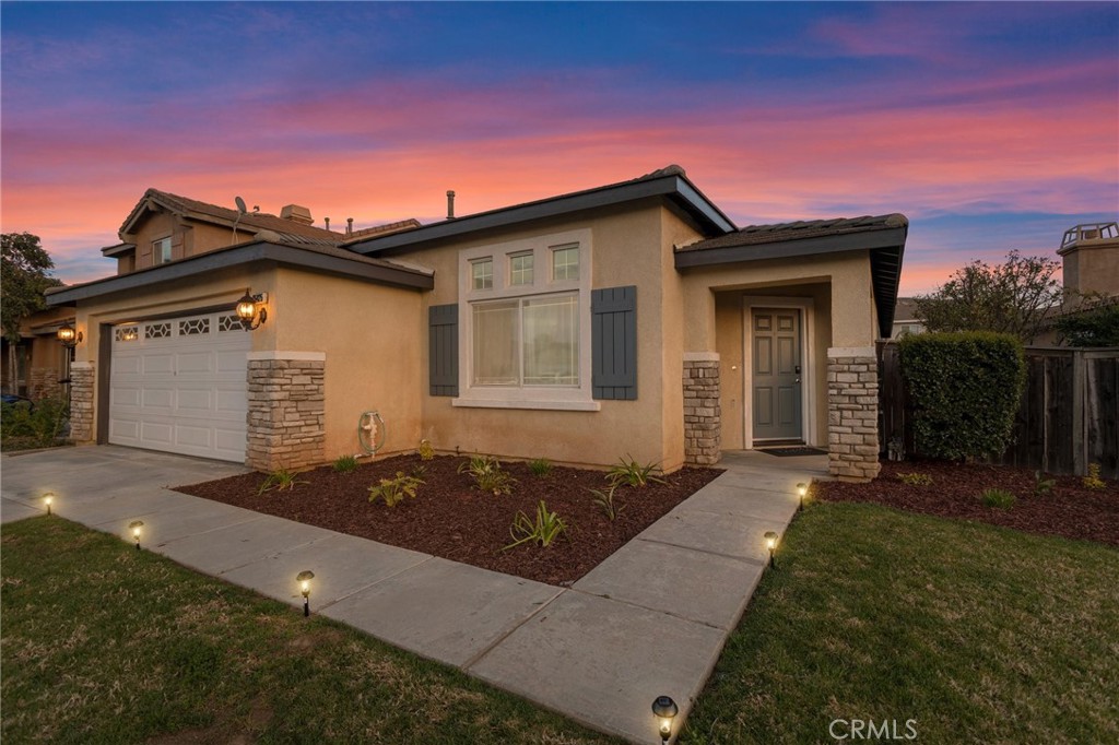 MLS #OC23172840 image #0