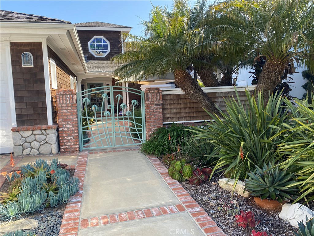 MLS #OC23198616 image #2