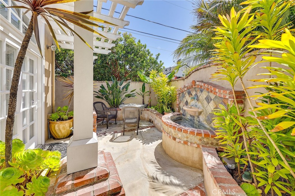 MLS #OC23198616 image #23