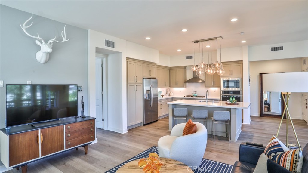 MLS #OC23211337 image #11