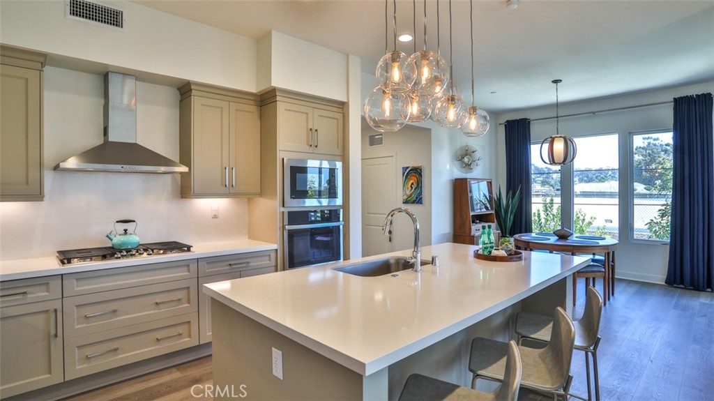 MLS #OC23211337 image #2