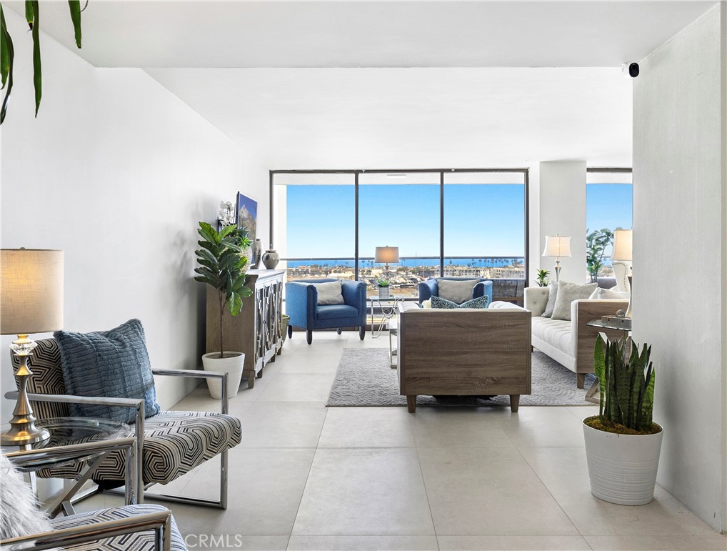 MLS #OC24002255 image #1