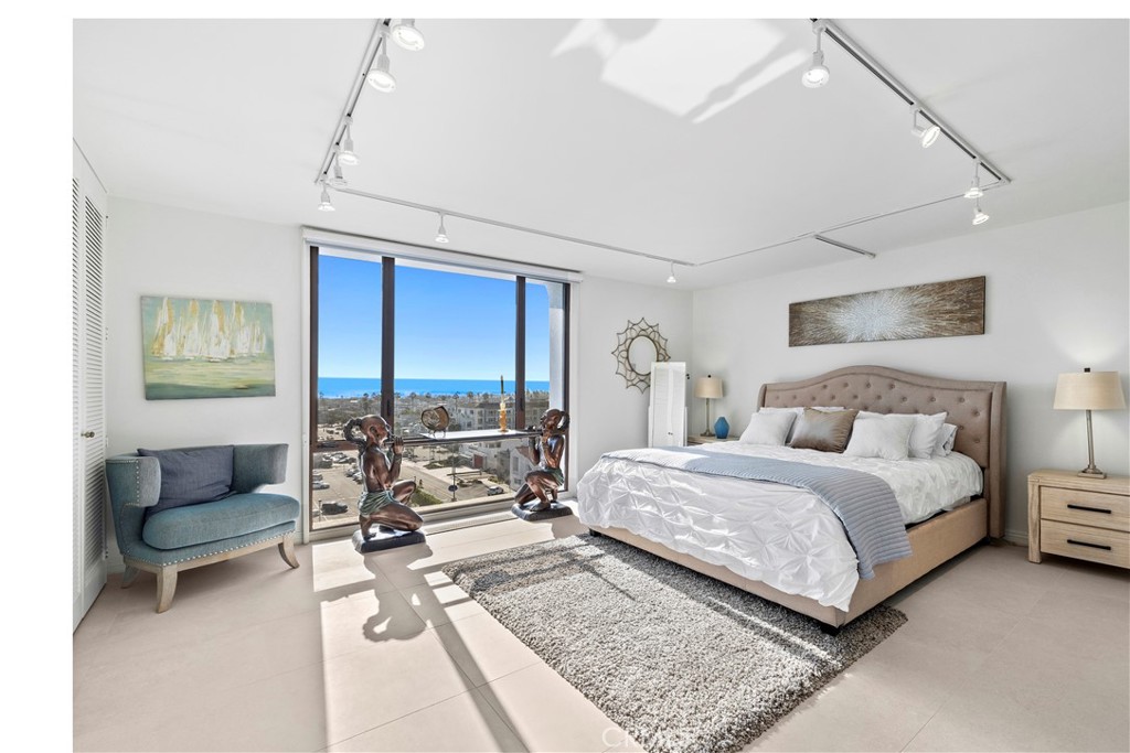 MLS #OC24002255 image #10