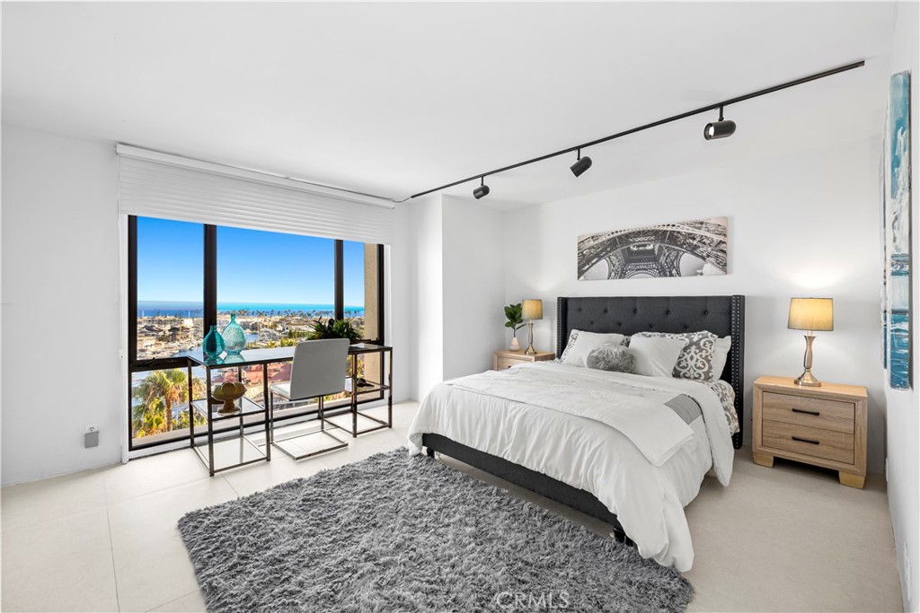 MLS #OC24002255 image #15