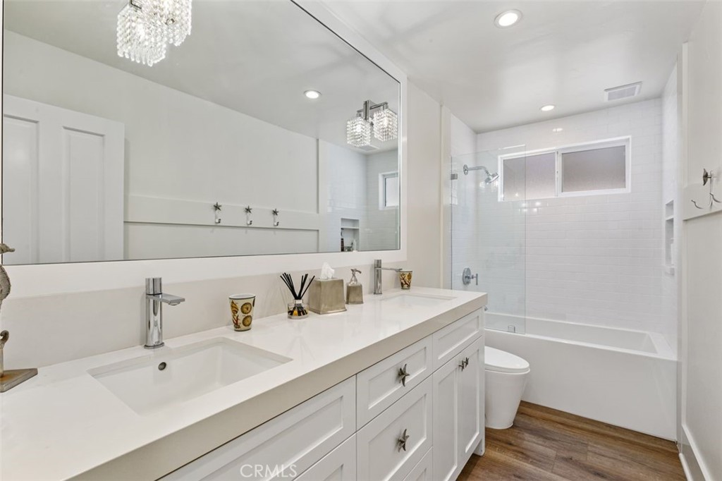 MLS #OC24083642 image #29