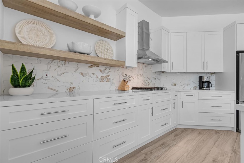 MLS #OC24101277 image #15